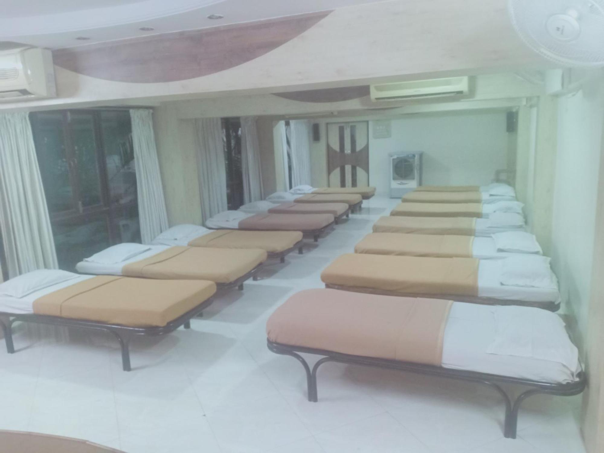 Hotel Royale Heritage Nashik Kamer foto