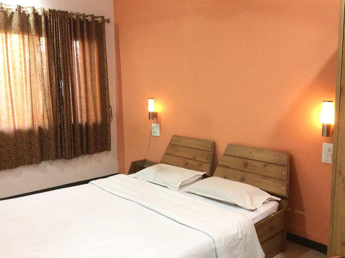 Hotel Royale Heritage Nashik Buitenkant foto
