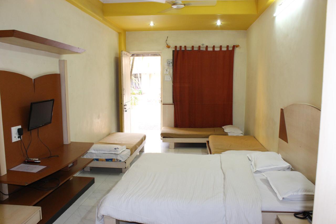 Hotel Royale Heritage Nashik Buitenkant foto
