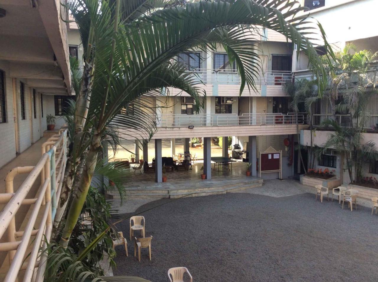 Hotel Royale Heritage Nashik Buitenkant foto